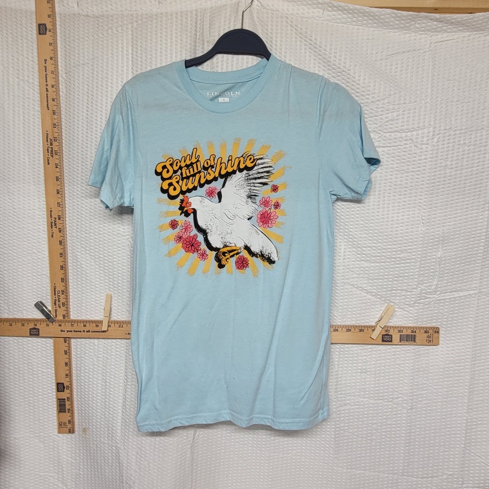 Lincoln Outfitters Soul Full of Sunshine Chicken Graphic Tee Light Blue Small